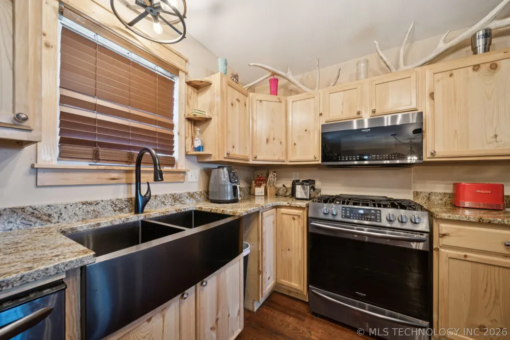 15375 247th Road Okmulgee, OK 74447