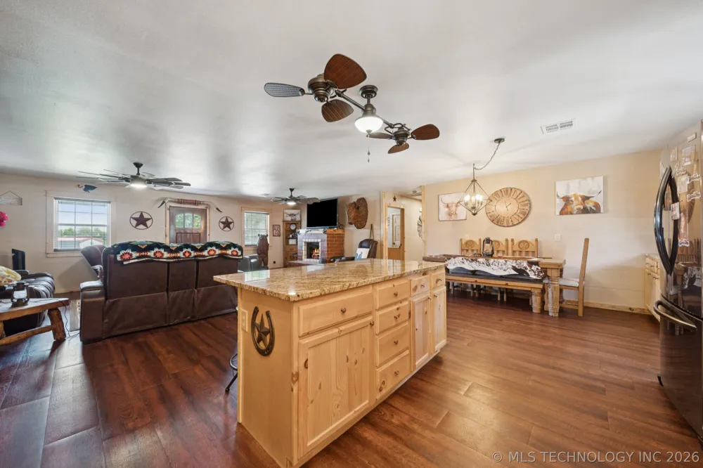 15375 247th Road Okmulgee, OK 74447
