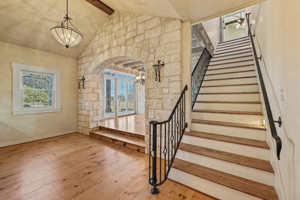 249 Eureka Lane Fredericksburg, TX 78624
