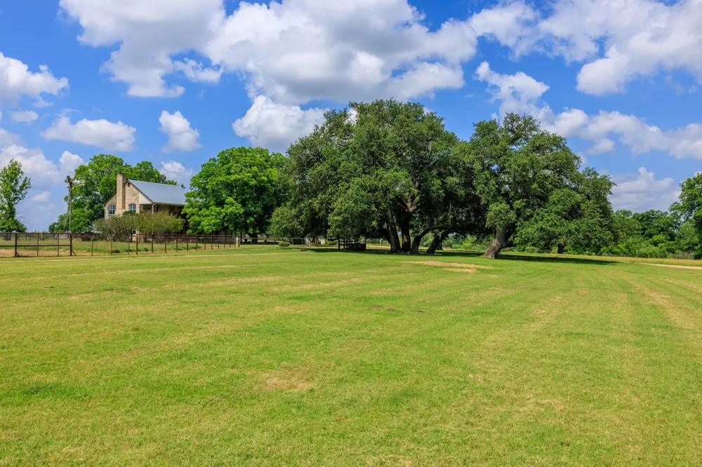 249 Eureka Lane Fredericksburg, TX 78624