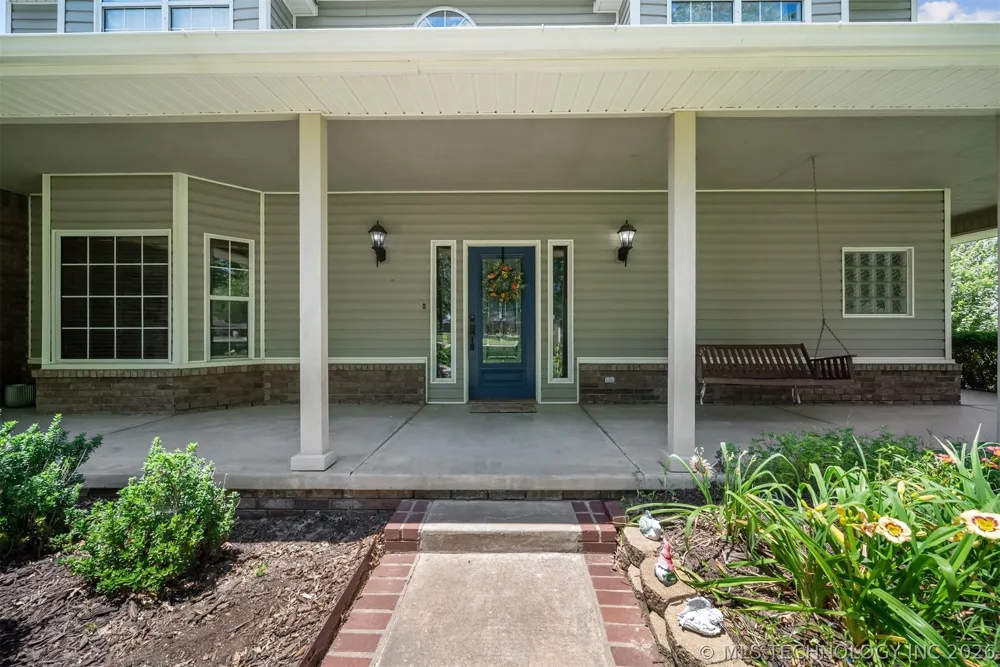 1805 NE Oakridge Drive Claremore, OK 74017