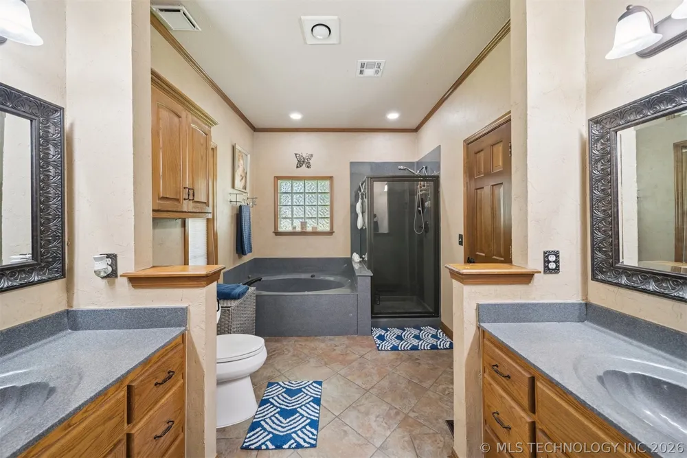1805 NE Oakridge Drive Claremore, OK 74017