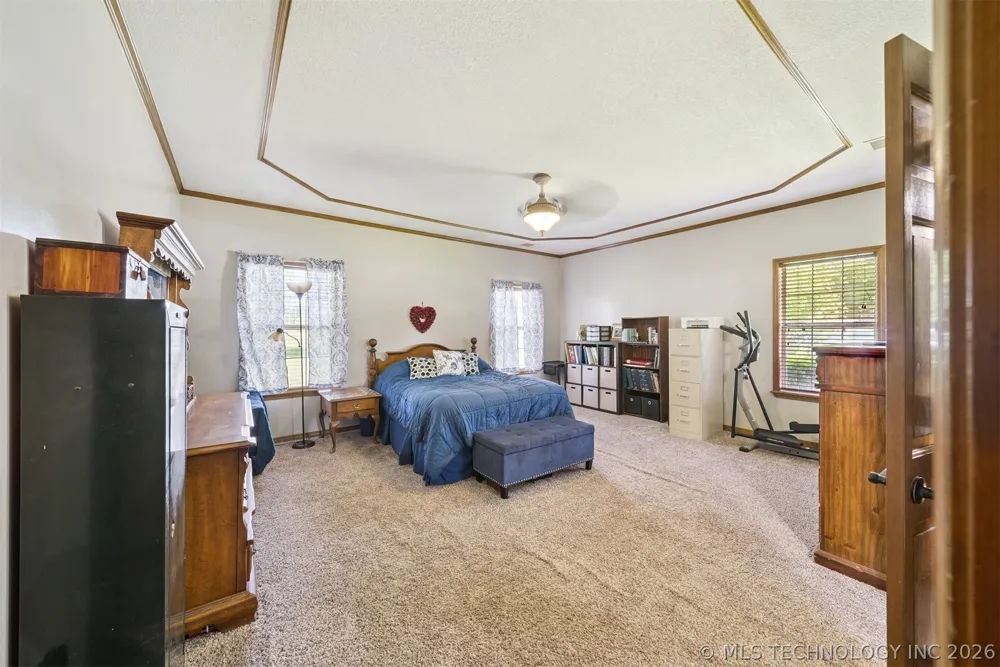 1805 NE Oakridge Drive Claremore, OK 74017