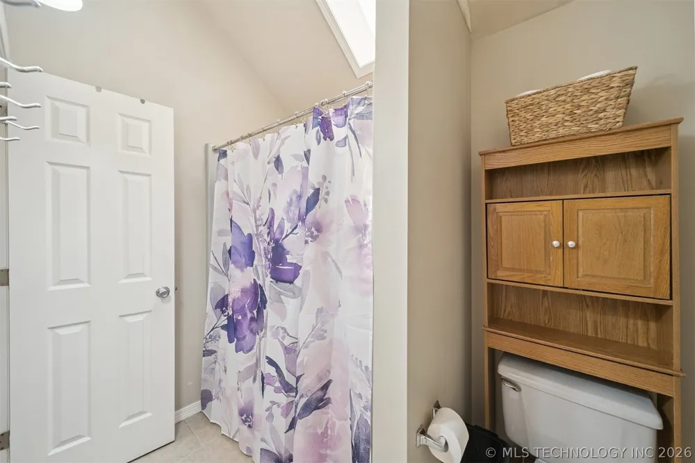 1805 NE Oakridge Drive Claremore, OK 74017