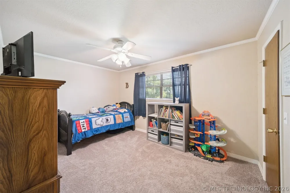 1805 NE Oakridge Drive Claremore, OK 74017