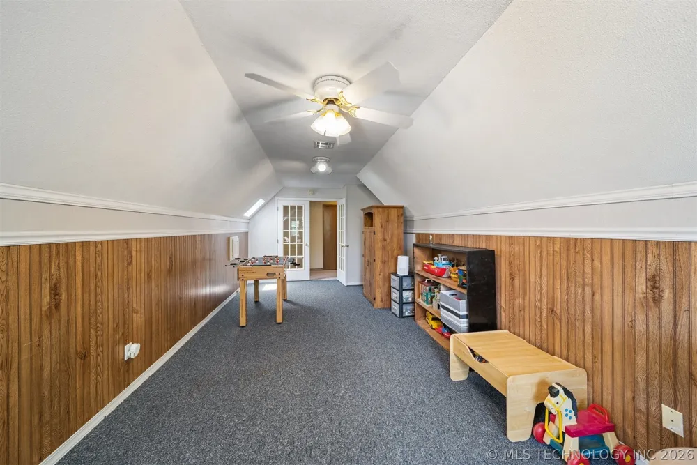 1805 NE Oakridge Drive Claremore, OK 74017