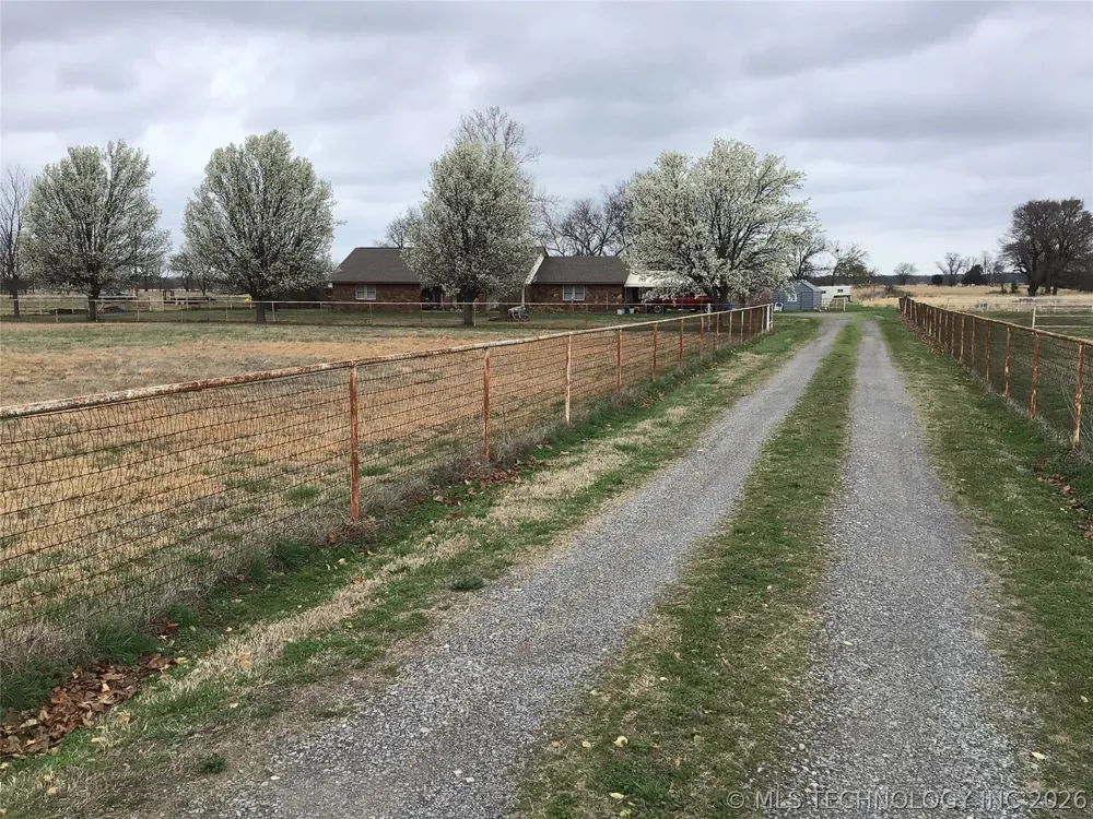 15055 E 412 Highway Rose, OK 74364