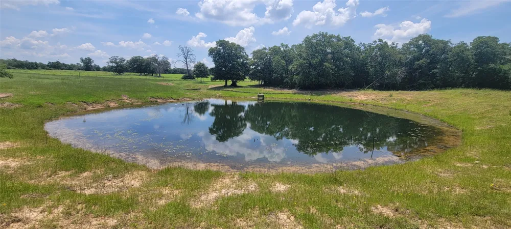 3321 County Road 457 Thorndale, TX 76577