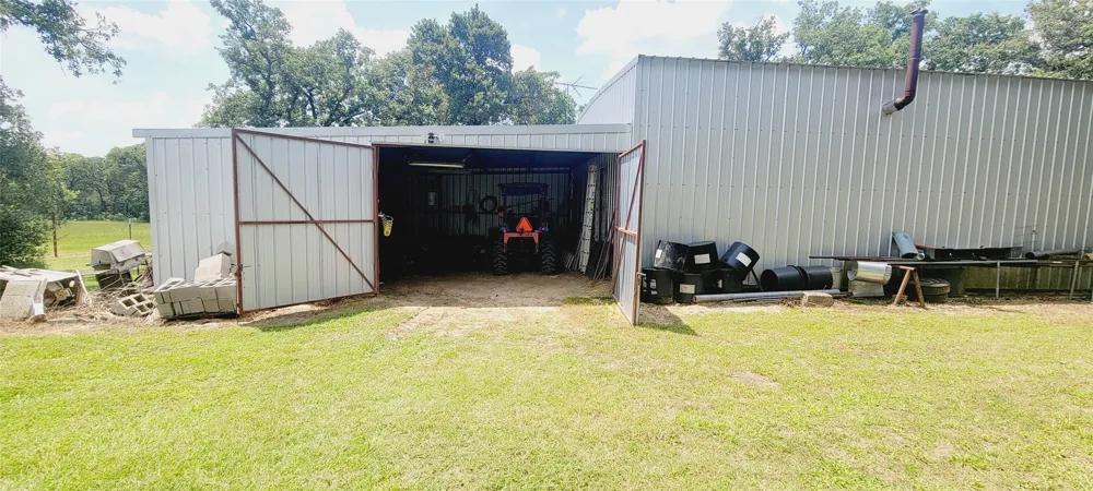 3321 County Road 457 Thorndale, TX 76577