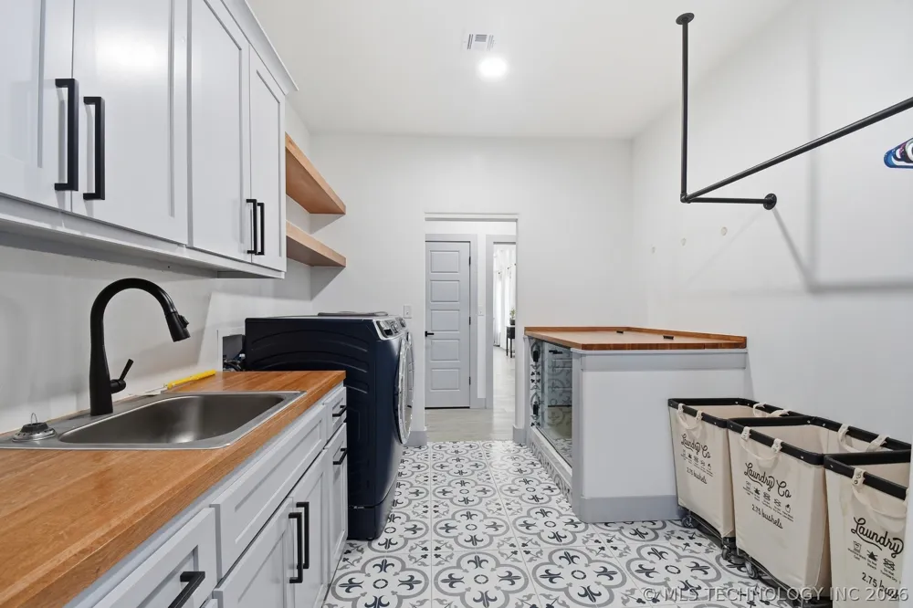 15903 E 106th Street Owasso, OK 74055