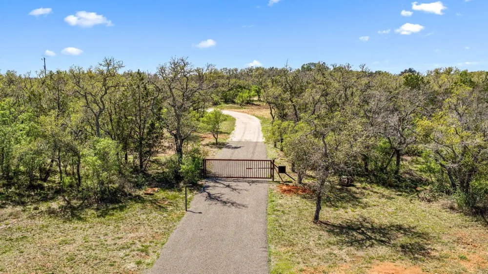 434 W Turner Court Johnson City, TX 78636
