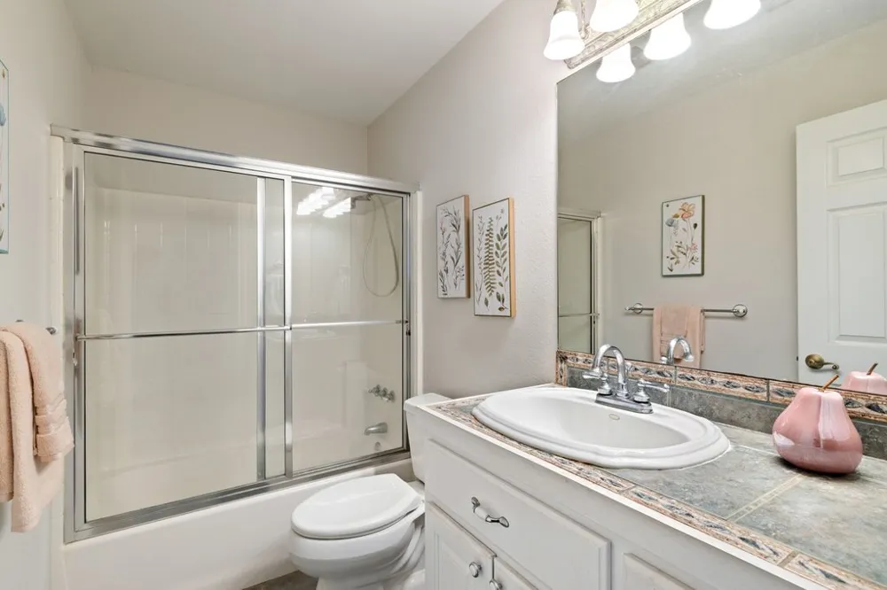 434 W Turner Court Johnson City, TX 78636