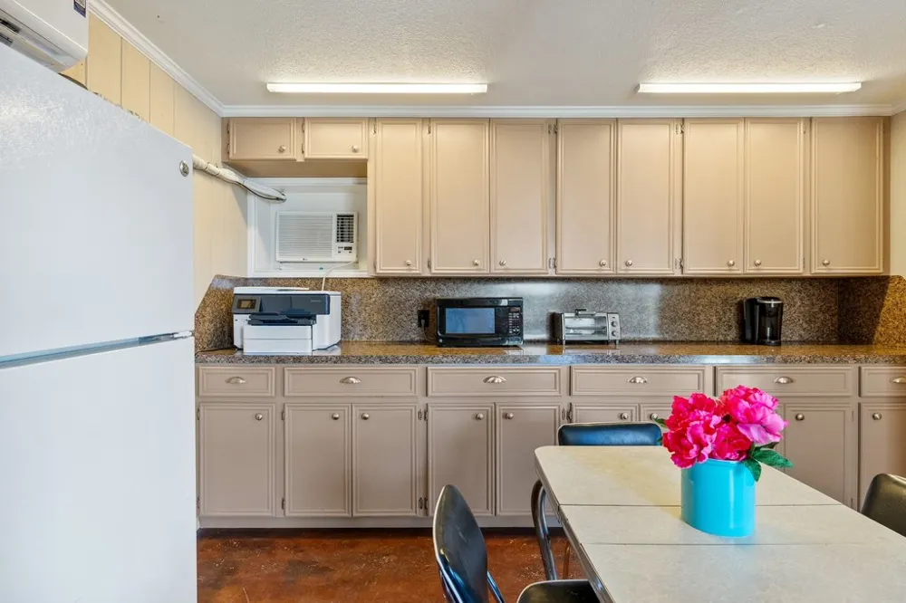 434 W Turner Court Johnson City, TX 78636