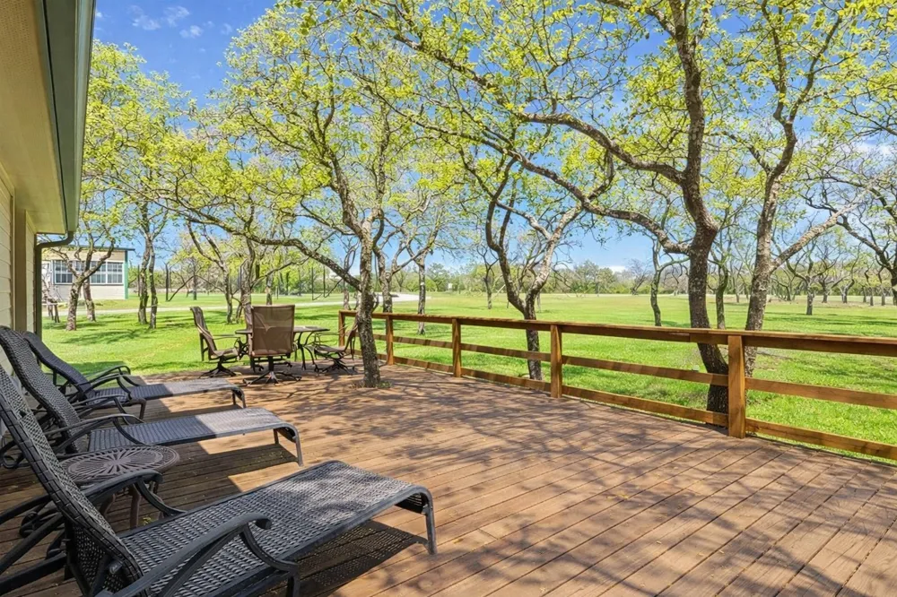434 W Turner Court Johnson City, TX 78636