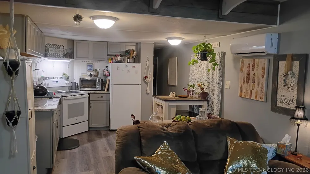 25640 S 607 ROAD Grove, OK 74344