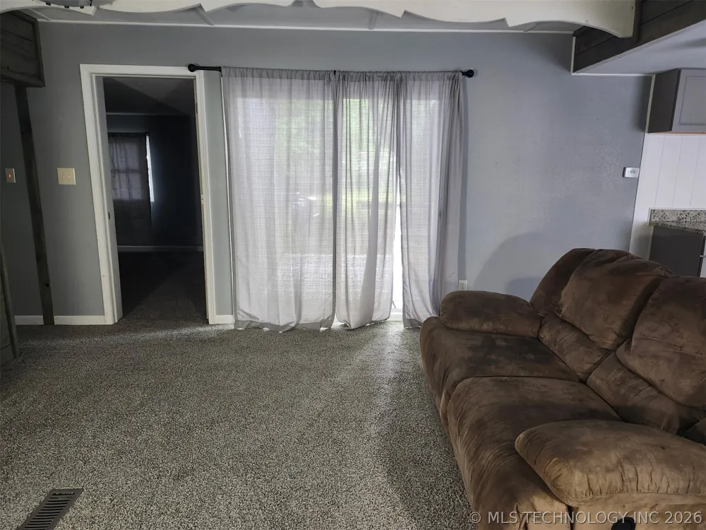 25640 S 607 ROAD Grove, OK 74344