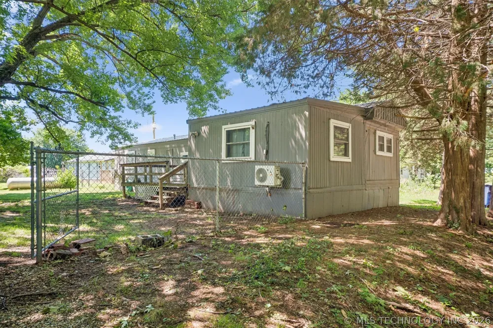 25640 S 607 ROAD Grove, OK 74344