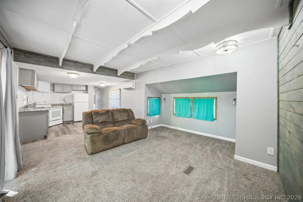 25640 S 607 ROAD Grove, OK 74344