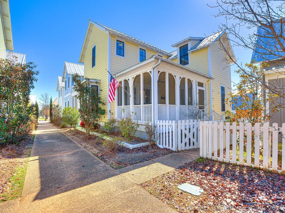 20 Redbud Street #B Carlton Landing, OK 74432
