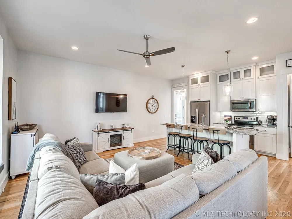 20 Redbud Street #B Carlton Landing, OK 74432