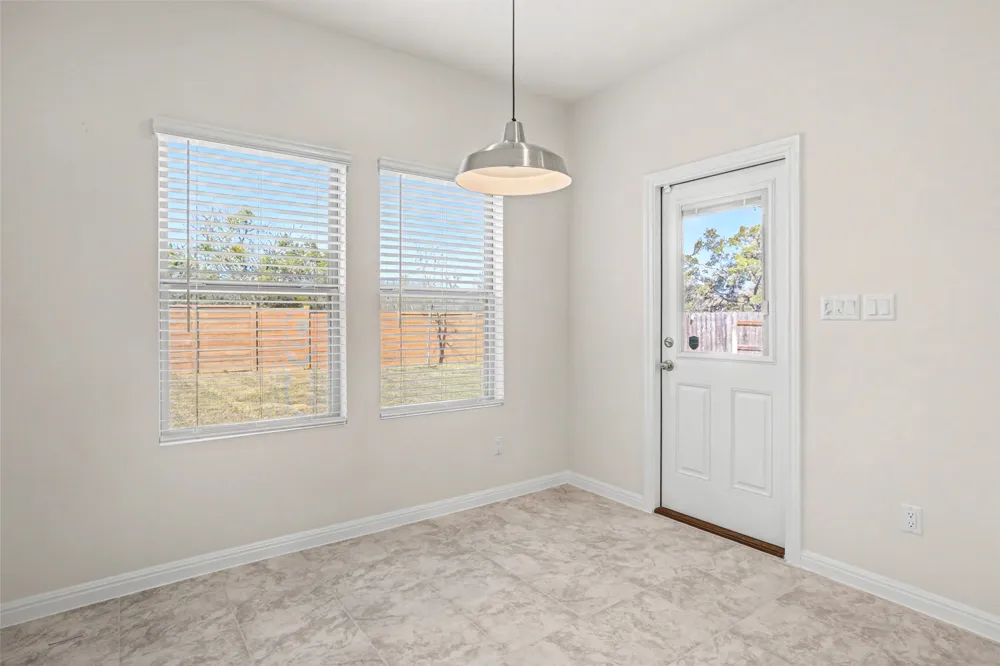 382 Smithsonian Lane Kyle, TX 78640