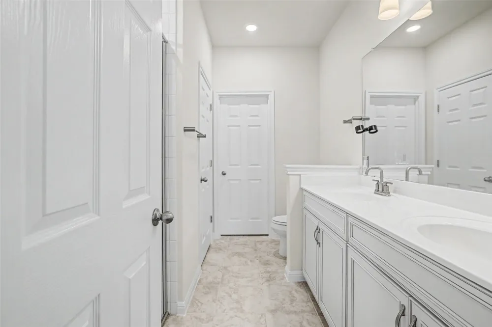 382 Smithsonian Lane Kyle, TX 78640