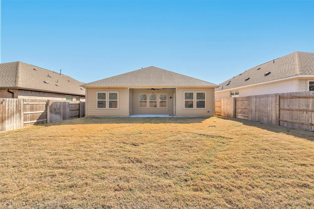 382 Smithsonian Lane Kyle, TX 78640