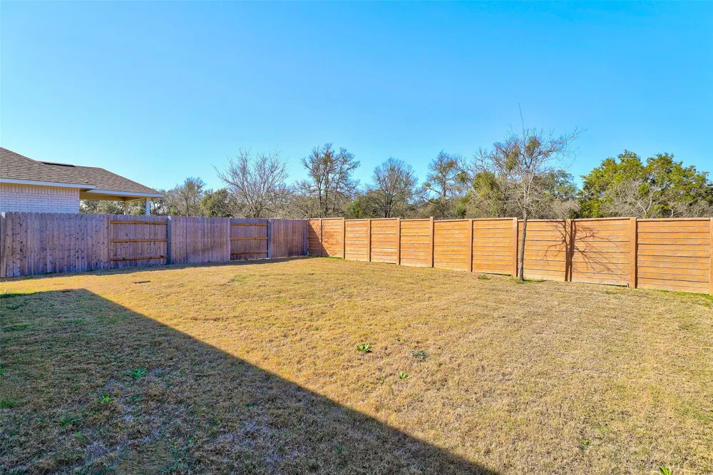 382 Smithsonian Lane Kyle, TX 78640