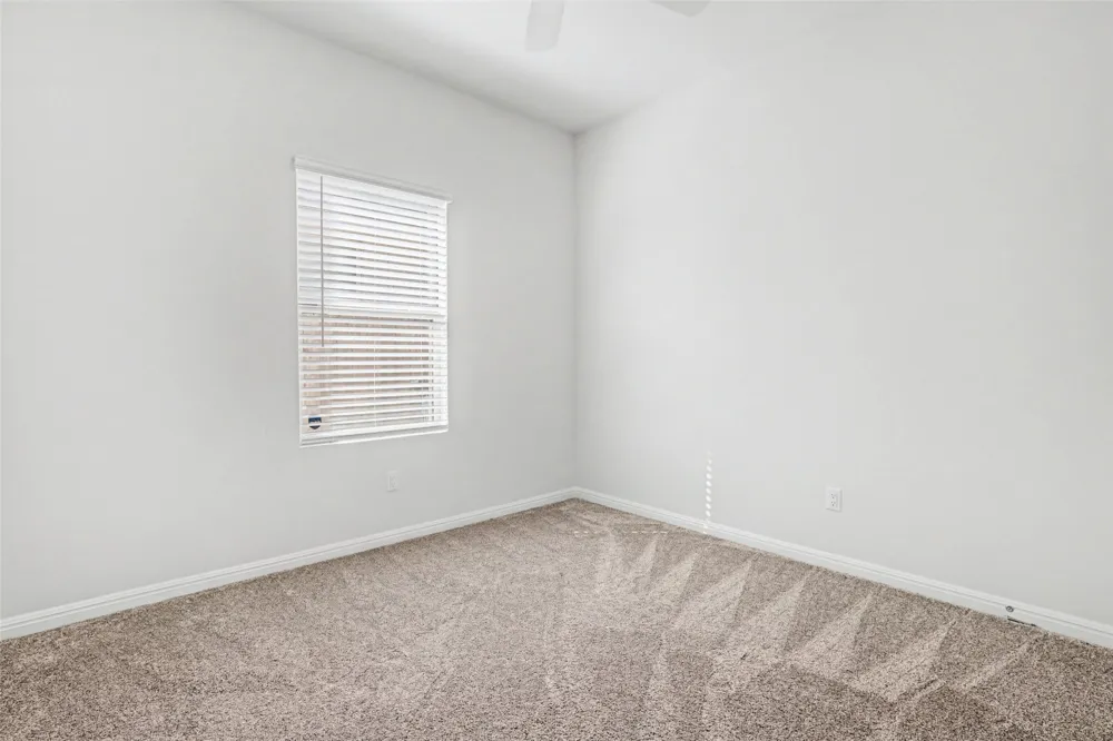 382 Smithsonian Lane Kyle, TX 78640