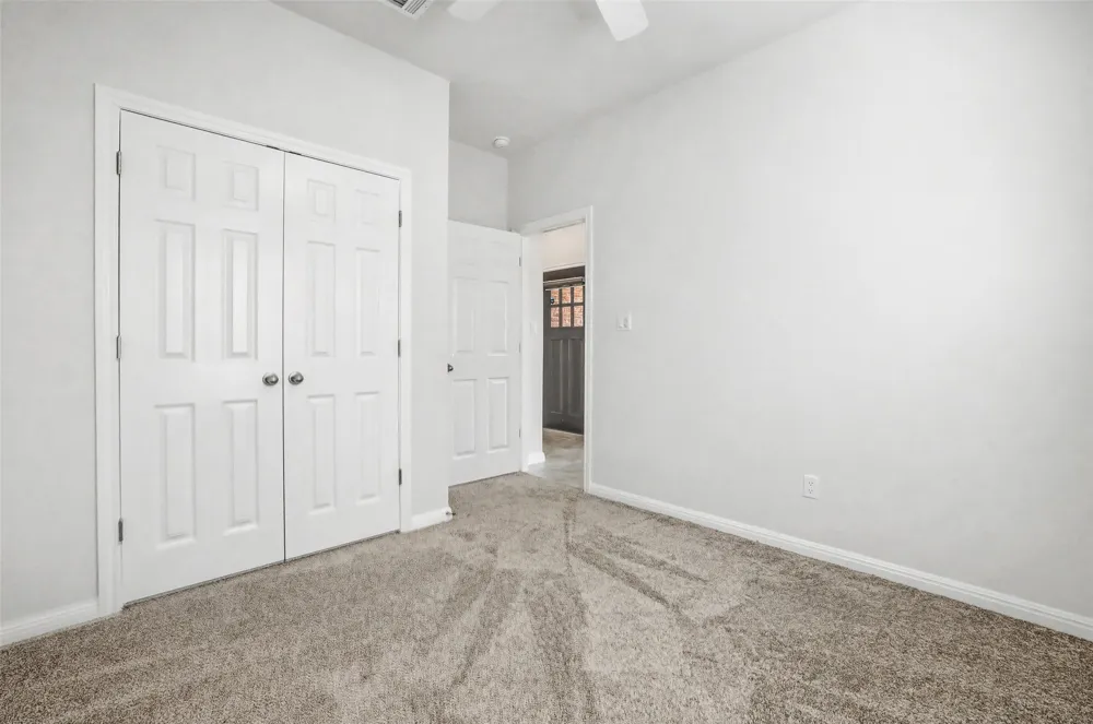 382 Smithsonian Lane Kyle, TX 78640