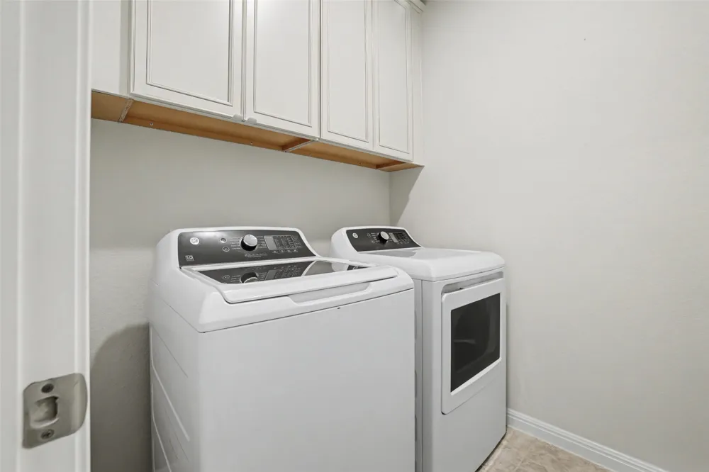 382 Smithsonian Lane Kyle, TX 78640