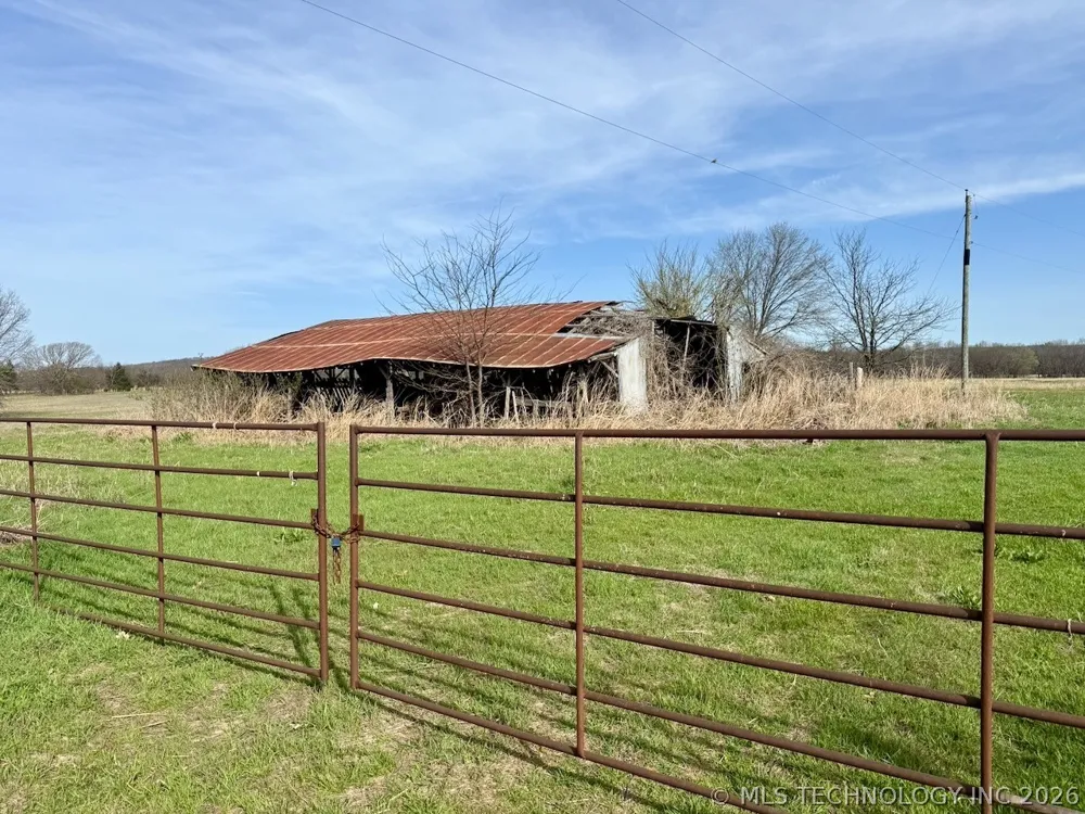 E 1260 ROAD Stigler, OK 74462