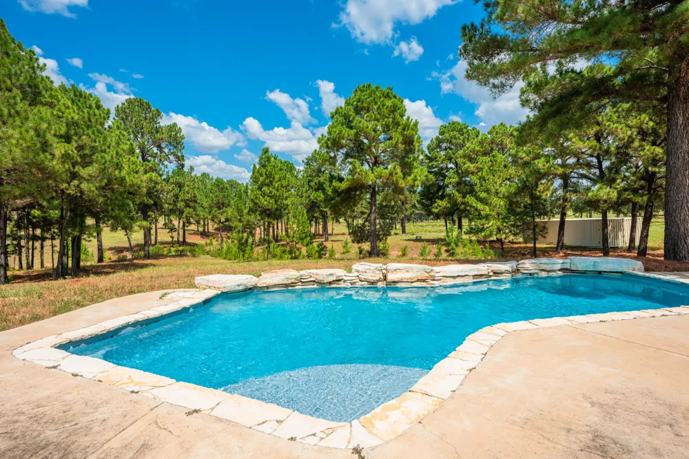 212 Meuth Cemetery Road Red Rock, TX 78662