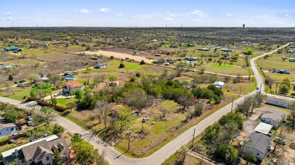 201 Peggys Trail Kyle, TX 78640