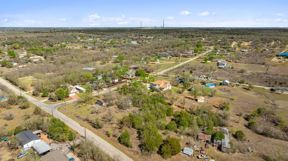 201 Peggys Trail Kyle, TX 78640