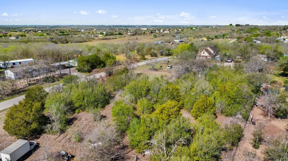 201 Peggys Trail Kyle, TX 78640