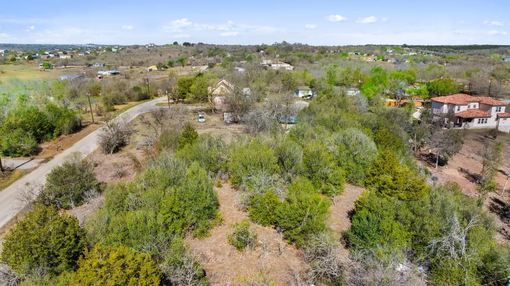 201 Peggys Trail Kyle, TX 78640