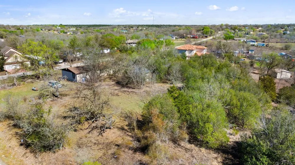 201 Peggys Trail Kyle, TX 78640