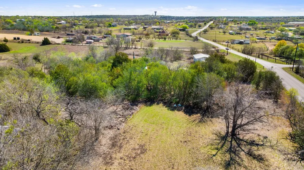 201 Peggys Trail Kyle, TX 78640