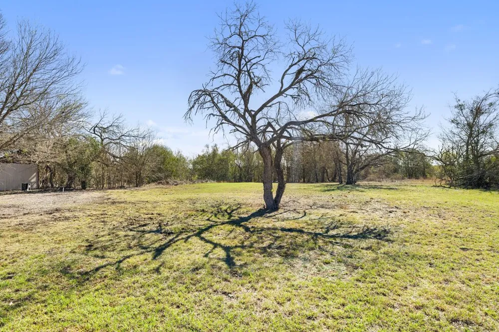 201 Peggys Trail Kyle, TX 78640