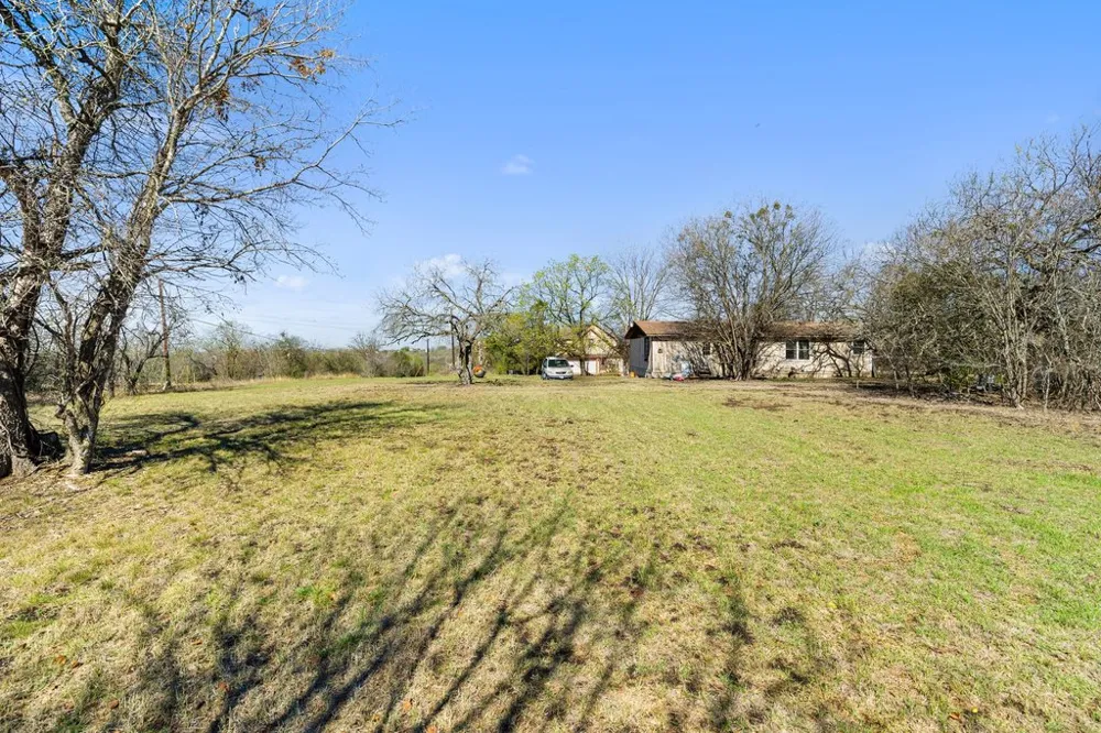 201 Peggys Trail Kyle, TX 78640