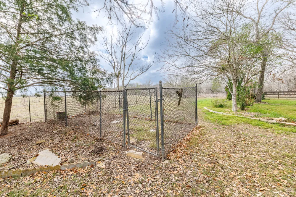 3603 Us Highway 90A E Gonzales, TX 78629
