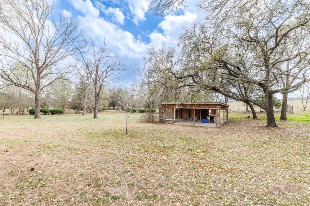 3603 Us Highway 90A E Gonzales, TX 78629