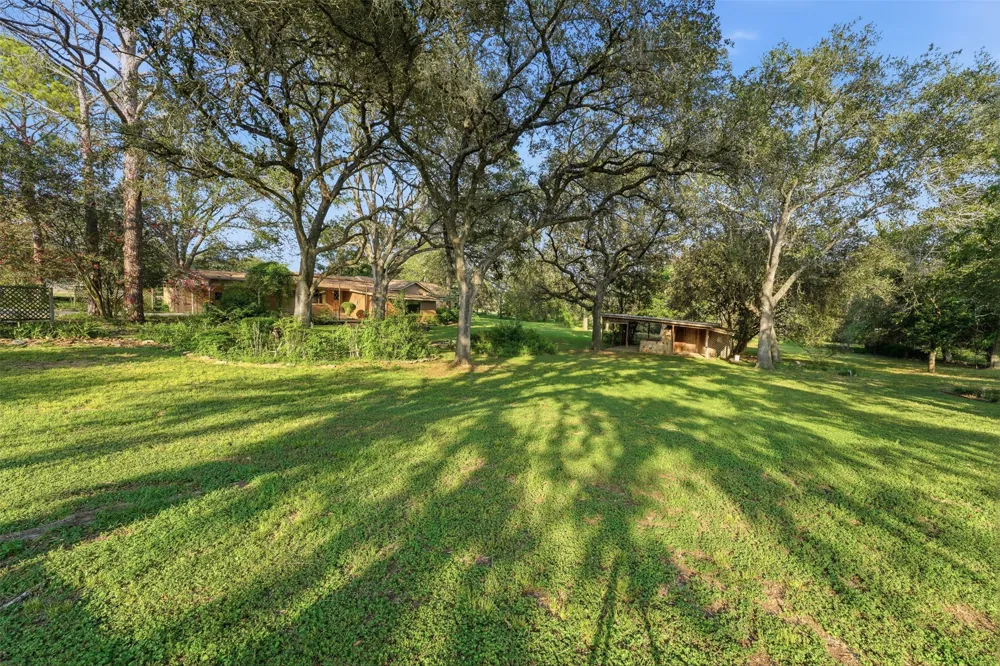 3603 Us Highway 90A E Gonzales, TX 78629