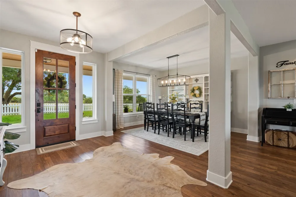 2454 McKinney Loop Blanco, TX 78606