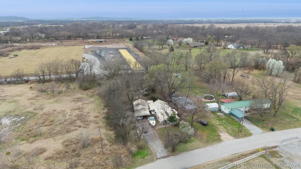 404 Maple Pryor, OK 74361
