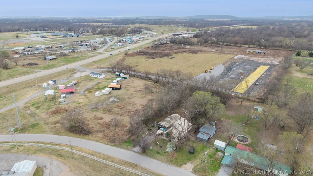 404 Maple Pryor, OK 74361