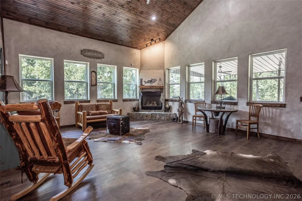 240 Magnolia Lane Bennington, OK 74723