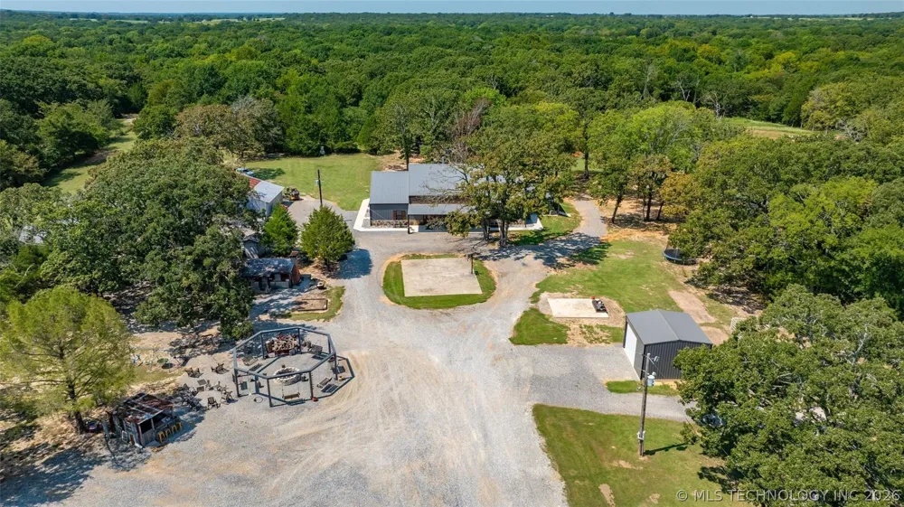 240 Magnolia Lane Bennington, OK 74723