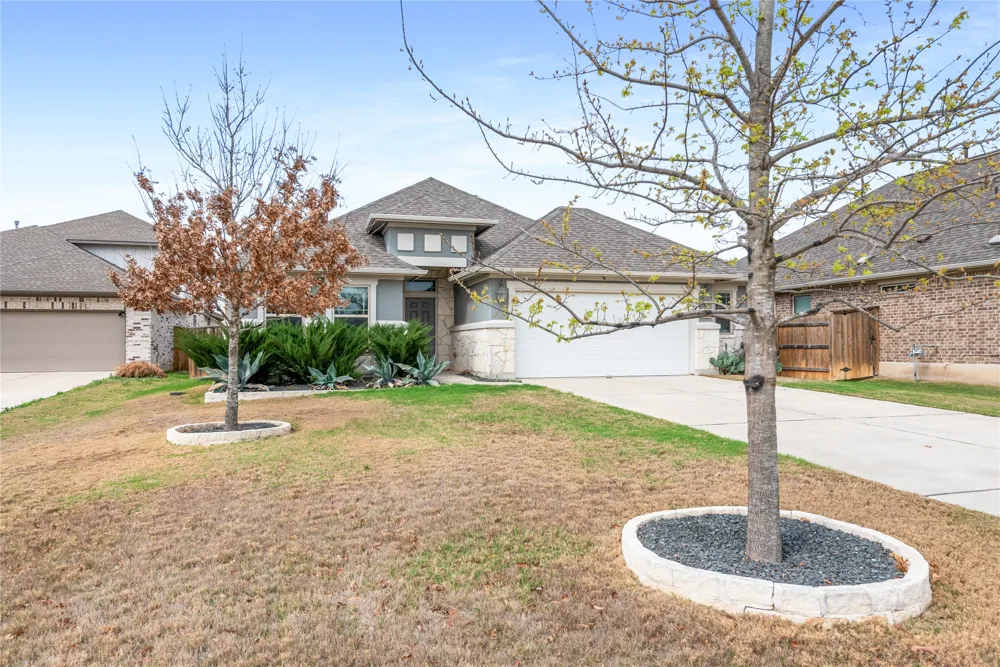 682 Coyote Creek Way Kyle, TX 78640